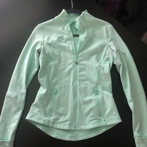 EUC lululemon jacket, size 8 mint green